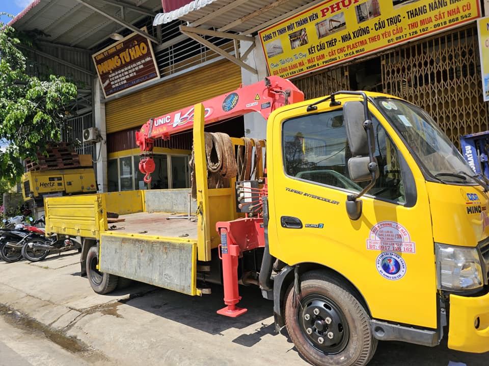 Đã trùng tu xong 2 chiếc xe cẩu, sẵn sàng phục vụ khách